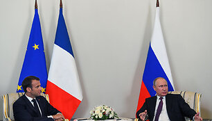 Vladimiro Putino ir Emmanuelio Macrono susitikimas Sankt Peterburge