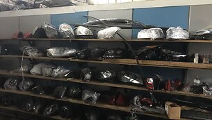 Parduodamos automobilių detalės