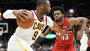 Dwyane'as Wade'as ir Derrickas Waltonas