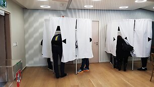 Emigrantai balsuoja Seimo rinkimuose Londone