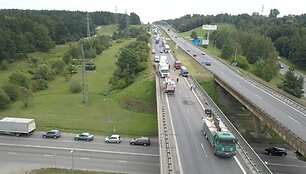 Vilkikų avarija prie prekybos centro &bdquo;Mega&ldquo;