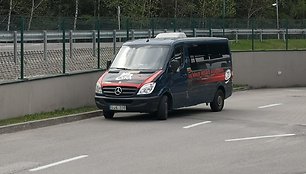 Medininkų pasienio punkte sulaikytas regbininkų autobusiukas