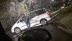 Pervažoje &bdquo;Ford&ldquo; susidūrė su &scaron;ilumvežiu