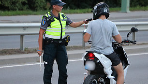 Kauno apskrities policijos patikrų metu nustatyti net 42 girti vairuotojai