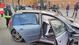Avarija Kauno Juozapavičiaus prospekte: žuvo mergina