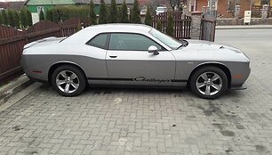 I&scaron; automobilių meistro kiemo Kretingoje pavogti &bdquo;Dodge&ldquo; automobiliai