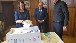 Pirmasis Kauno rajono kūdikio kraitelis nukeliavo į Giraitę