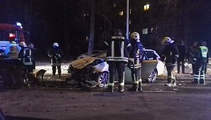 Vilniuje kaktomu&scaron;a susidūrė &bdquo;VW Golf&ldquo; ir &bdquo;Toyota&ldquo;