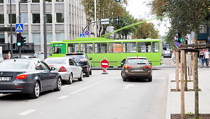 Automobilių spūstis Donelaičio gatvėje
