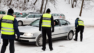 Policijos pareigūnai tikrino, ar kauniečiai pasiruo&scaron;ę žiemai