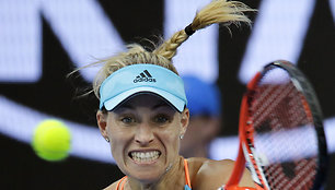 Angelique Kerber Melburne turėjo vargo su Lesija Tsurenko