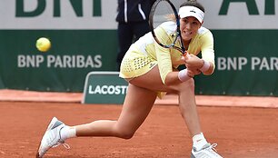 Garbine Muguruza prie&scaron; Samanthą Stosur