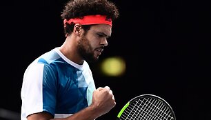 Jo-Wilfriedas Tsonga prie&scaron; Kei Nishikorį