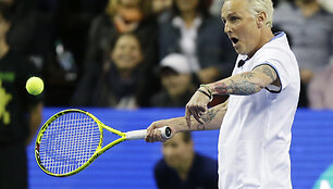 Billas Gatesas ir Rogeris Federeris suvienijo jėgas labdaros mače