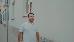 5d4c05f4e1d05video_5d4c05855a020