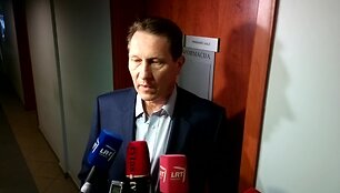 rkurlianskio-advokatas-jam-uzdrausta-bendrauti-su-emasiuliu