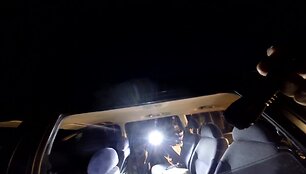 aplinkosaugininkai-aptiko-brakonieriaus-automobilis-su-soviniais