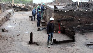 klaipedos-archeologai-dziugauja-turbut-surado-iki-siol-seniausia-medini-statini
