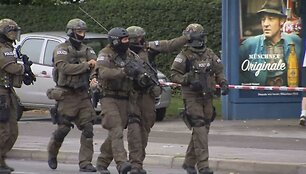 Miunchene policija ie&scaron;ko trijų užuolikų. 