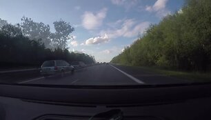 eksperimentas-kiek-vairuotoju-automagistraleje-laikosi-leistino-greicio