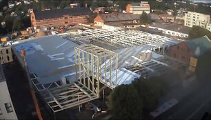 time-lapse-filmuke-pusantru-metu-trukusios-kauno-autobusu-stoties-statybos