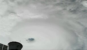 59a3f8707e52fvideo_59a3f85d2c5df