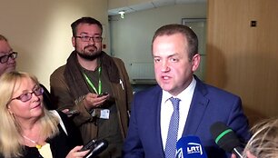 askardzius-15min-zurnalistus-isvadino-melagiais-ir-fake-news-o-i-klausimus-neatsake