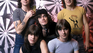 AC/DC