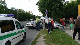 Įkrauk.lt nuotrauka