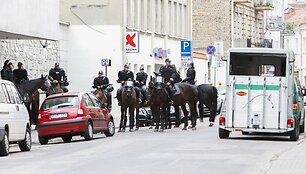Spalvinga eisena pajudėjo nuo V.Kudirkos aik&scaron;tės link Luki&scaron;kių 