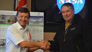 KTU rektorius Petras Baršauskas ir NASA Armes tyrimų centro vadovas Simonas P. Wordenas.