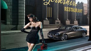 6 serijos „BMW Grand Coupe“ nuotraukos su burleskos stiliaus merginomis 