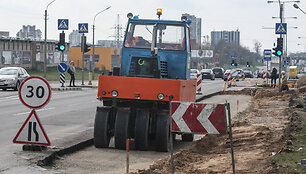 Įrengiant naujas vie&scaron;ojo transporto juostas platinamos Vilniaus gatvės