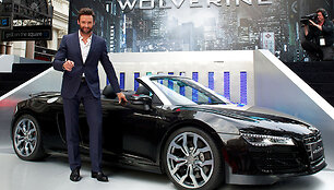 Hughas Jackmanas &scaron;alia &bdquo;Audi R8 Spyder&ldquo;  