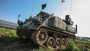 FV432