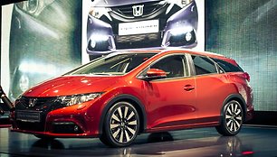 Honda Civic universalas