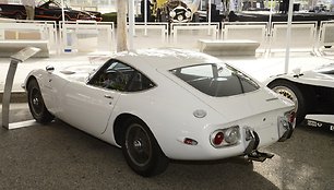 1967 m. „Toyota 2000GT“