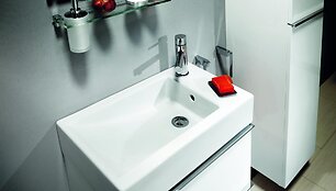 Dabartinį &bdquo;JIKA&ldquo; gamybinį ir kūrybinį potencialą itin charakteringai iliustruoja vonios kambario kolekcija &bdquo;Pure&ldquo;