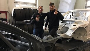 Justo Sima&scaron;kos BMW &bdquo;RR Team&ldquo; dirbtuvėse