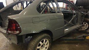 Justo Sima&scaron;kos BMW &bdquo;RR Team&ldquo; dirbtuvėse