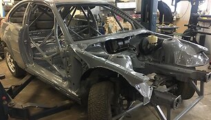 Justo Sima&scaron;kos BMW &bdquo;RR Team&ldquo; dirbtuvėse