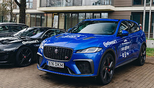 „Jaguar F-Pace SVR“