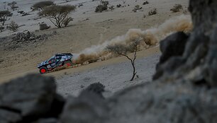 &bdquo;Audi RSQ e-tron&ldquo; testai Saudo Arabijoje