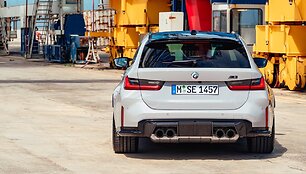 BMW M3 universalas