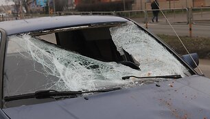 &bdquo;VW Golf&ldquo; mirtinai partrenkė pėsčiąjį