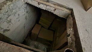 Mažeiki&scaron;kis dėl kontrabandos pasieniečiams įkliuvo vėl &ndash; &scaron;įkart rasti 86 tūkst. pakelių
