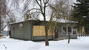 Raguvėlėje padegta parduotuvė