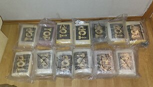 MKT pareigūnai Marijampolėje sulaikė didelę kokaino siuntą ir tris asmenis