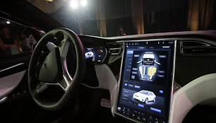 &bdquo;Tesla Model X&ldquo; pristatymas