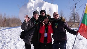 Kinijoje tirpsta Martyno Gaubo ir dar dviejų skulptorių iš Lietuvos ūsuota galva